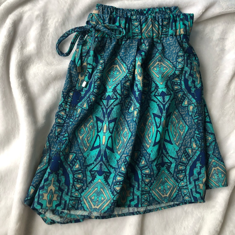 F21 printed shorts